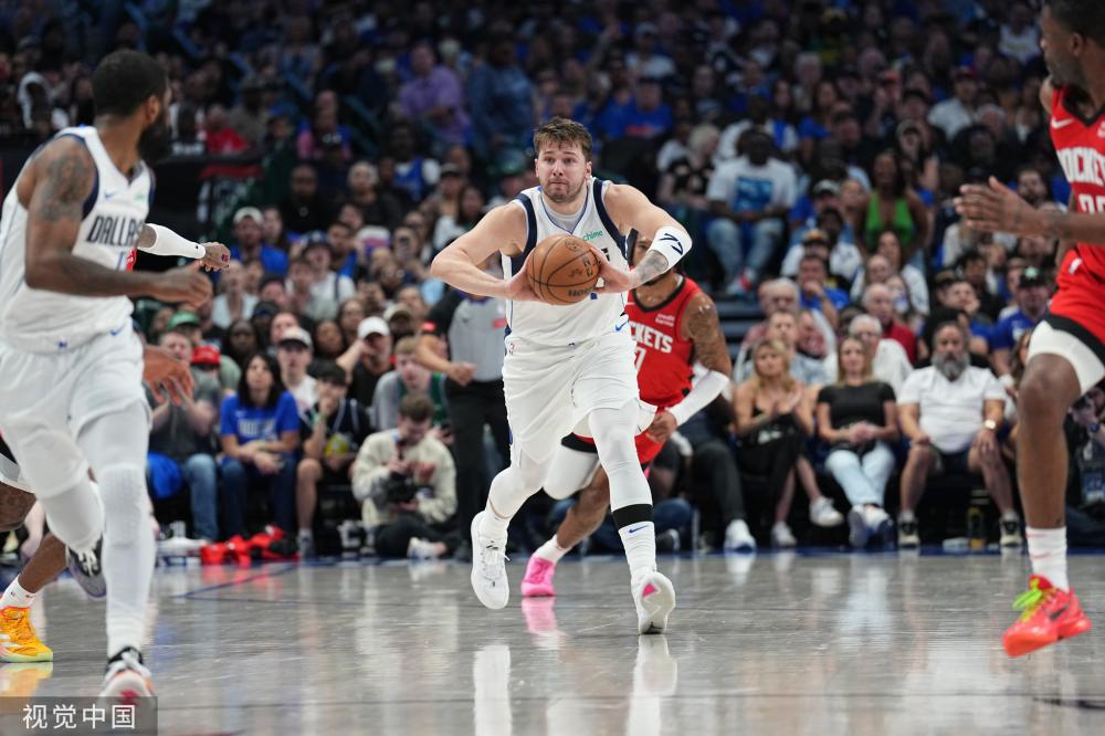 孙颖莎以其 孙颖莎以其