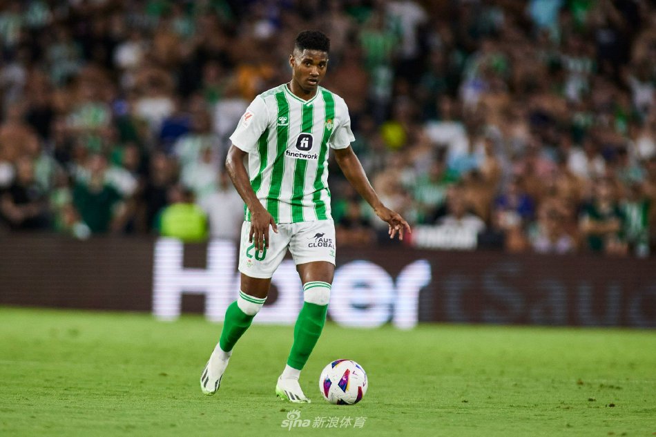 越多的足球 越多的足球