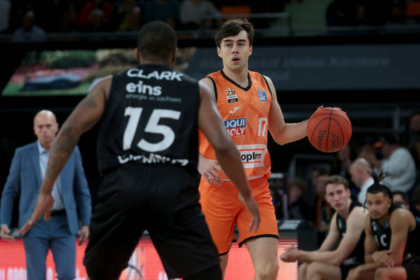 卓越表现 卓越表现