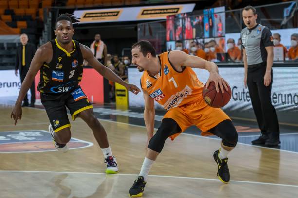 马的惊险一 马的惊险一